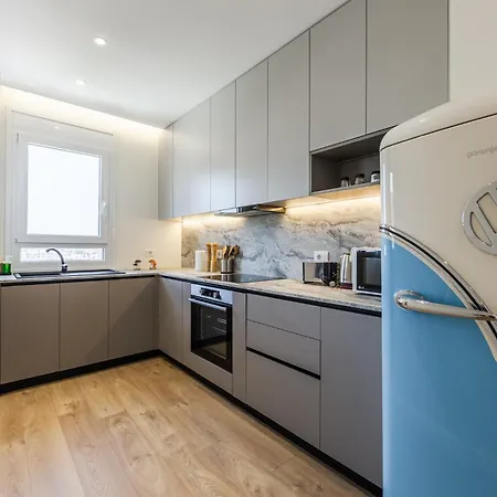 Apartment Altura By Tirana