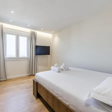 Apartment Altura By Tirana